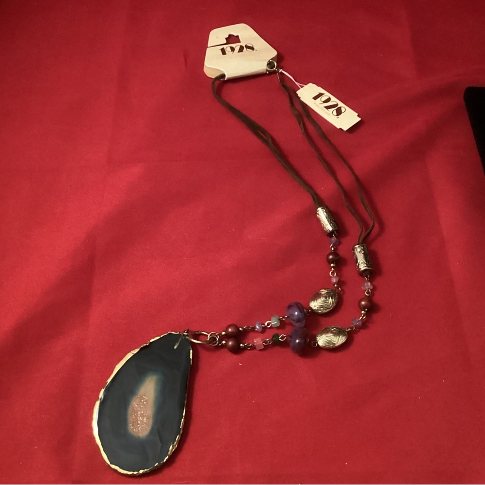 1928 blue resin geode pendant necklace
